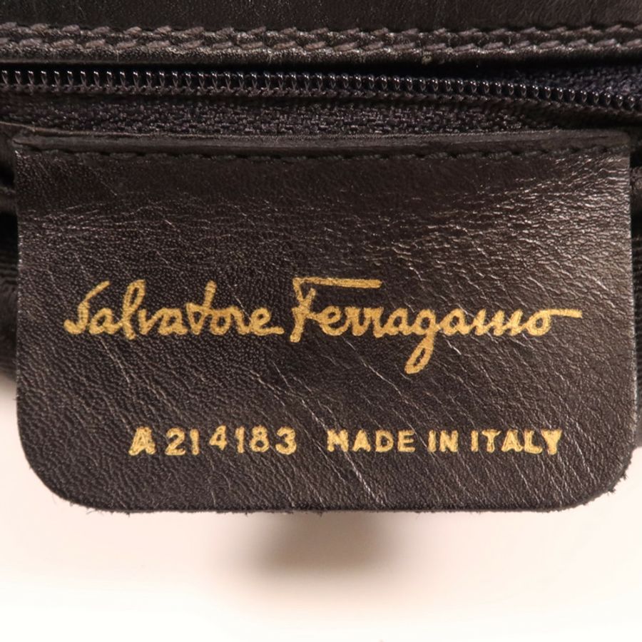 Salvatore Ferragamo 牛皮皮革Shoulder Bag金扣肩背袋-13