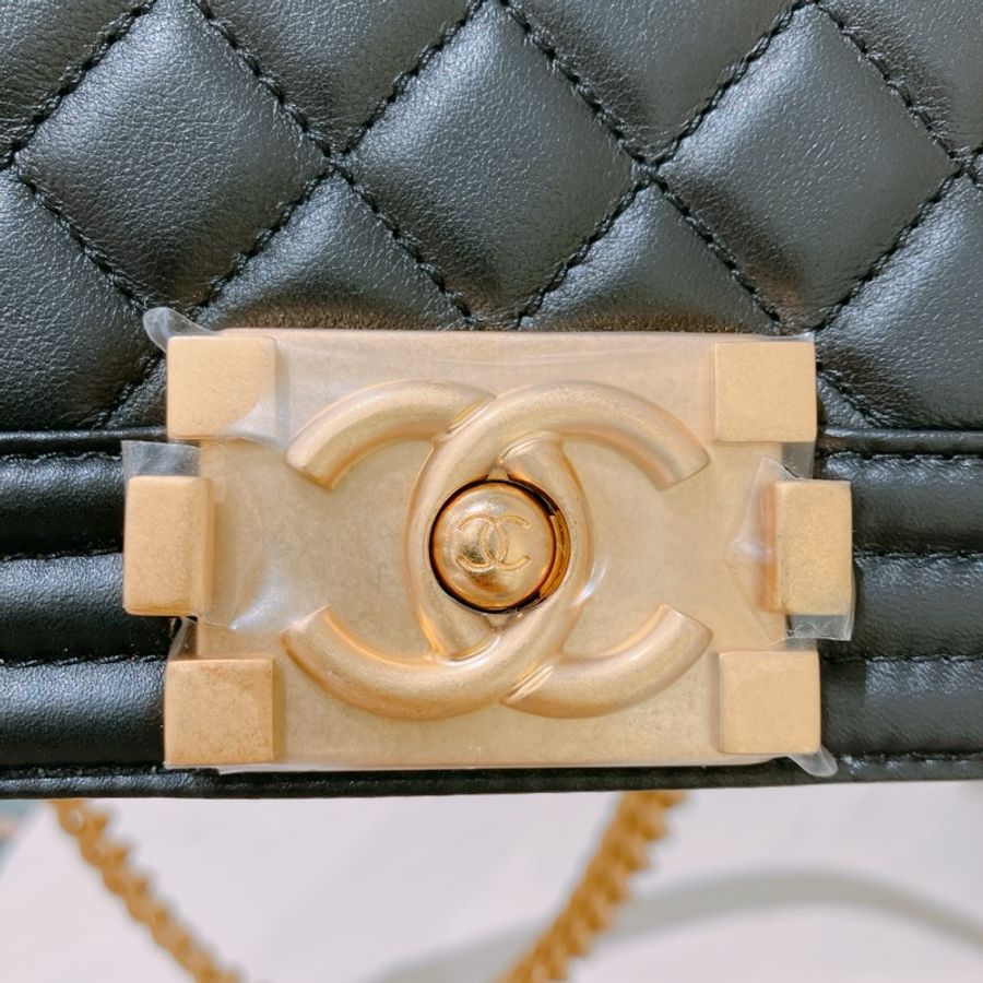 TK1841 Chanel 香奈兒經典小號小牛皮黑色金扣Boy 20 CM Calfskin Black X GHW-44