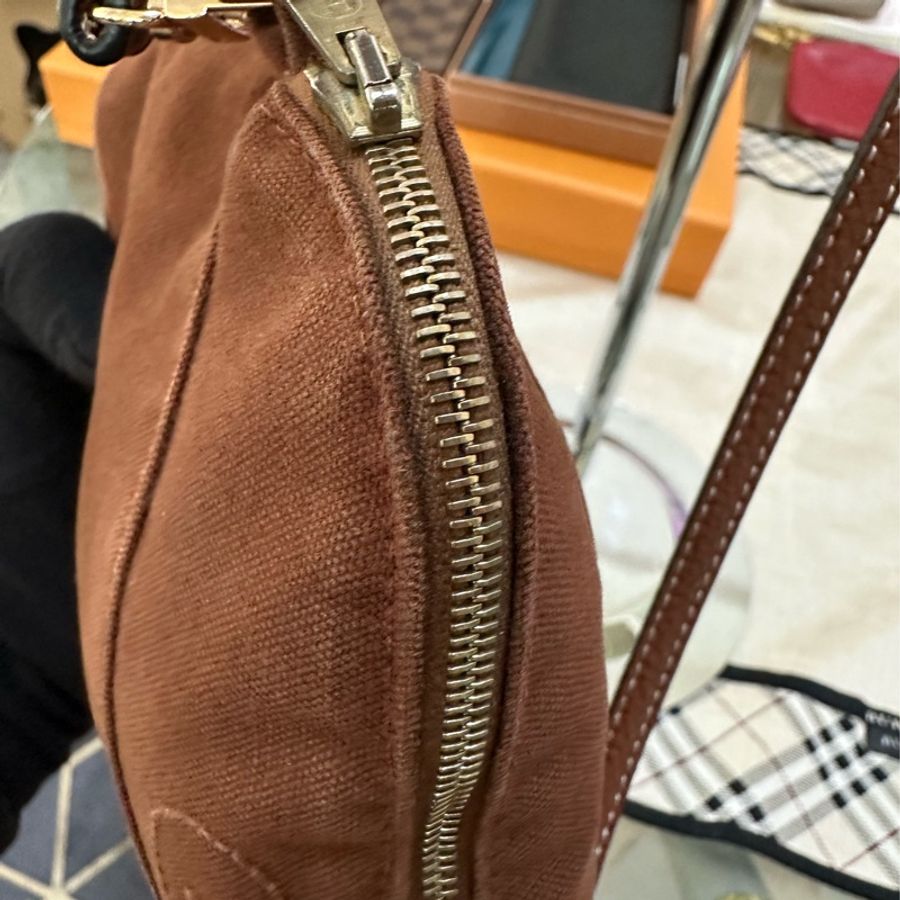 出清HERMES 棕色化妝包 斜背包-16