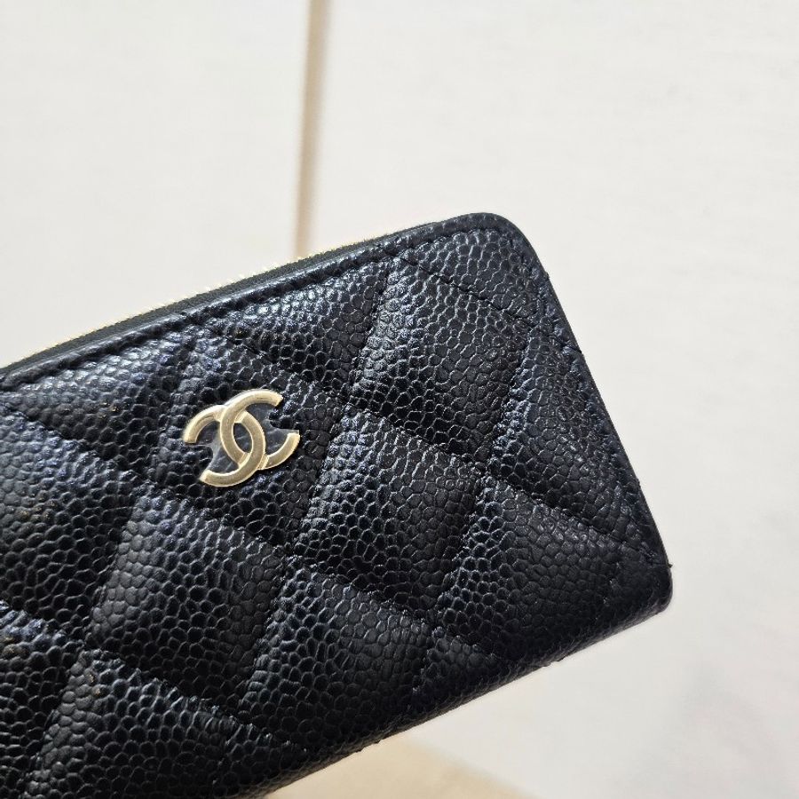 [全新未使用❣️] Chanel黑荔枝皮雙C金釦拉鏈零錢卡包-2