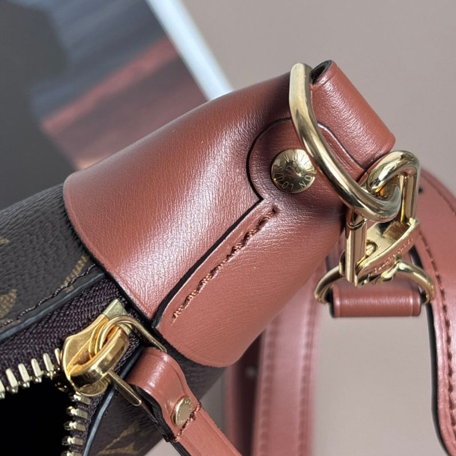 ::LOUIS VUITTON:: LV M46311 Loop Hobo 棕色 拚雙色月亮包 半月包 流浪包-18