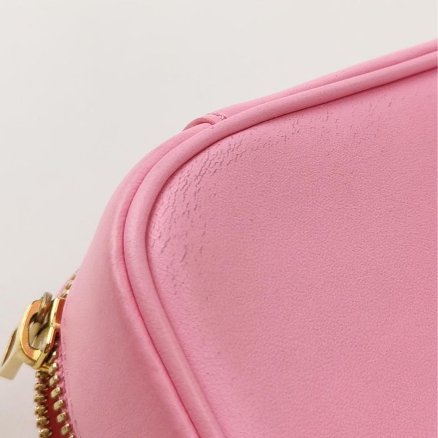 LV路易威登 Utility Crossbody 粉色皮革老花壓紋炸藥包相機包~晶片款-15
