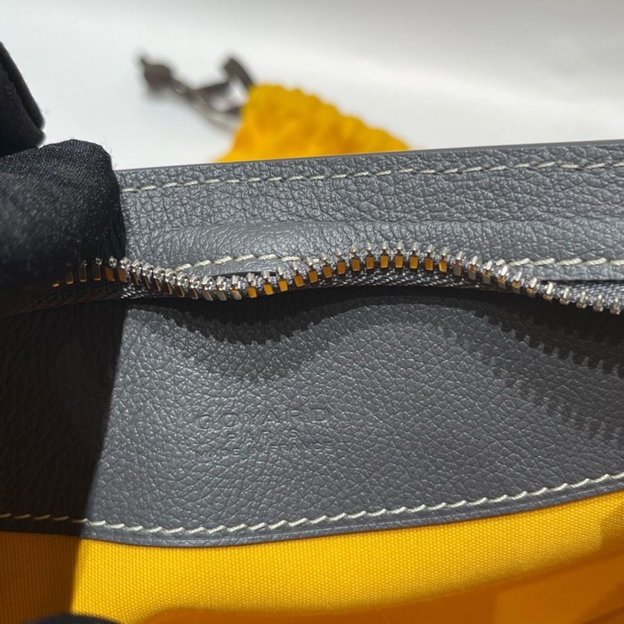 Goyard 半月包 灰色 尺寸約25*6*17cm-19