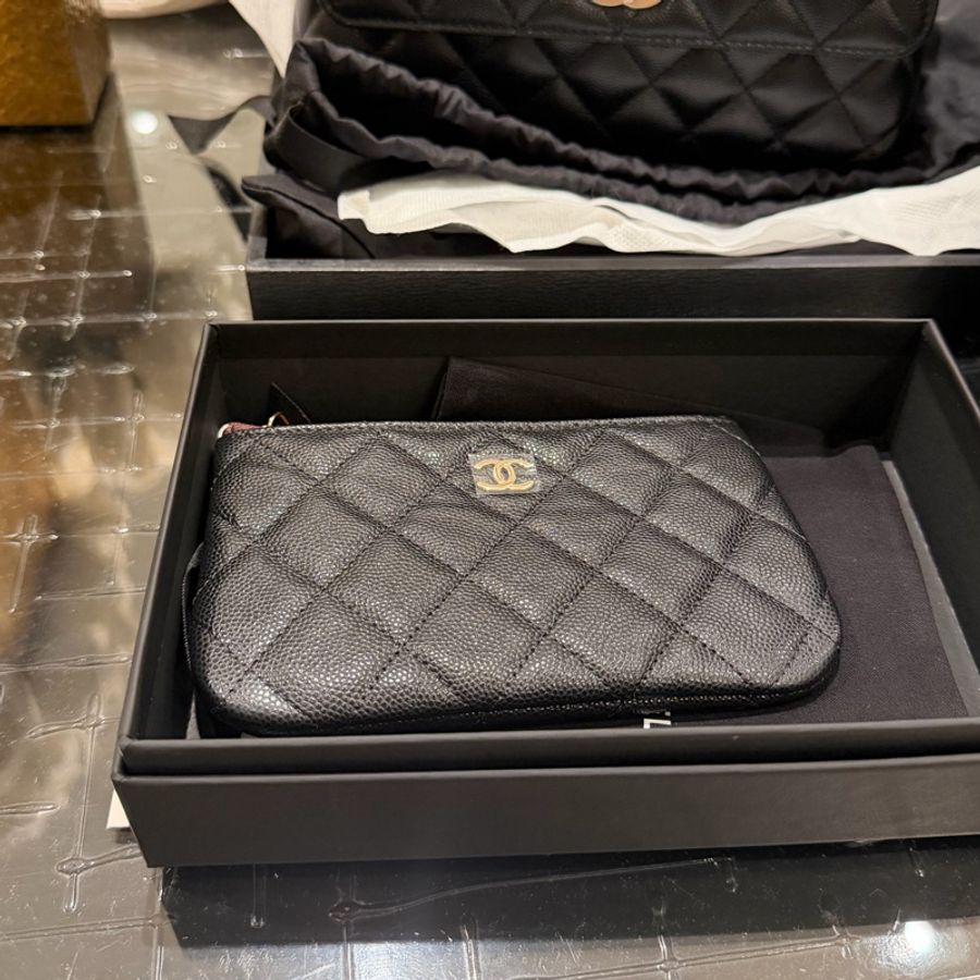 全新全配 Chanel 經典菱格紋 一字拉零錢包 ( 黑金)2025年-4