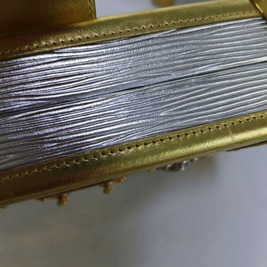 LOUIS VUITTON PETITE MALLE 銀色EPI 牛皮水波紋單肩包斜挎包 金色銀色五金 可拆卸肩帶-14