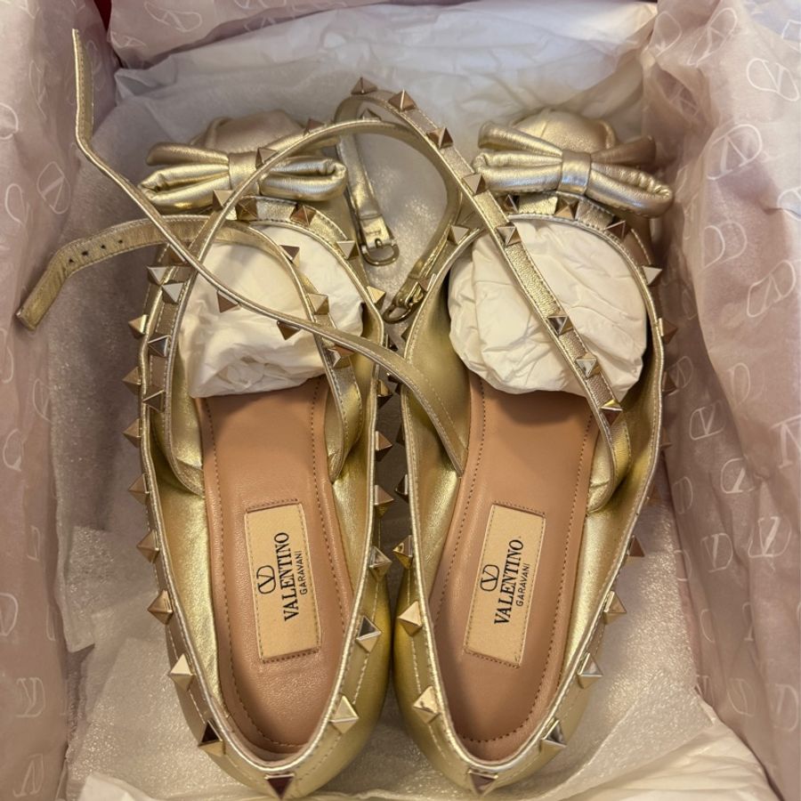 VALENTINO金色芭蕾娃娃鞋-0