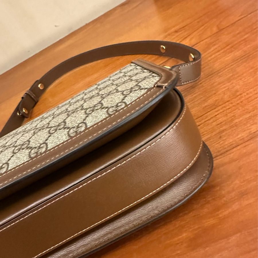 Gucci 1955 最好看的一顆 男女都能用-12