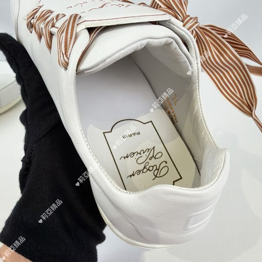 莉亞精品♡RV 綁帶字母小白鞋 尺碼34 近新美鞋-4