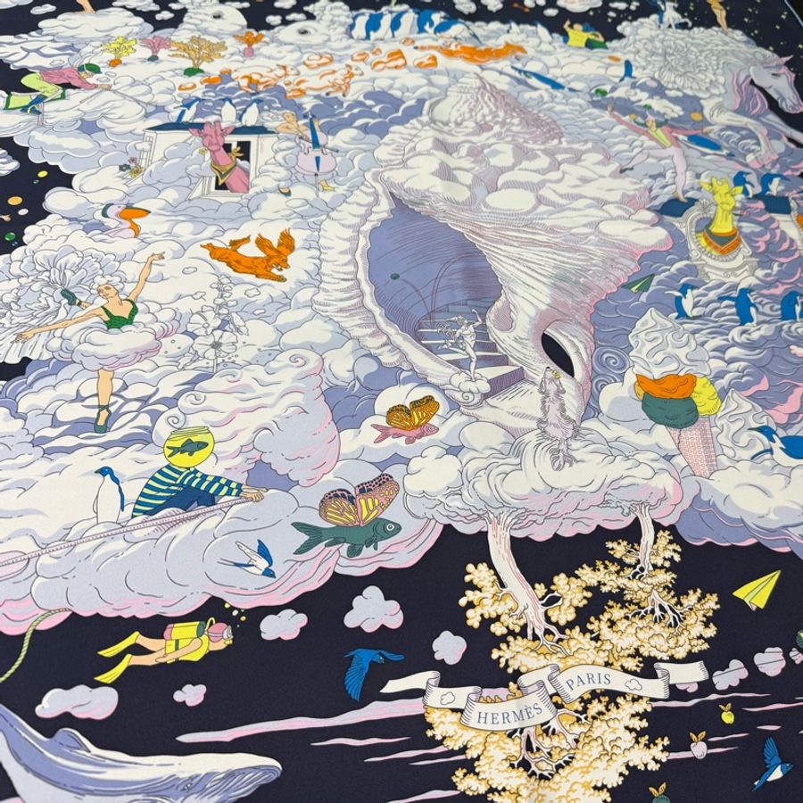 Hermes深藍雙兔天使飛馬動物系列淺藍橫條滾邊90x90披巾-6