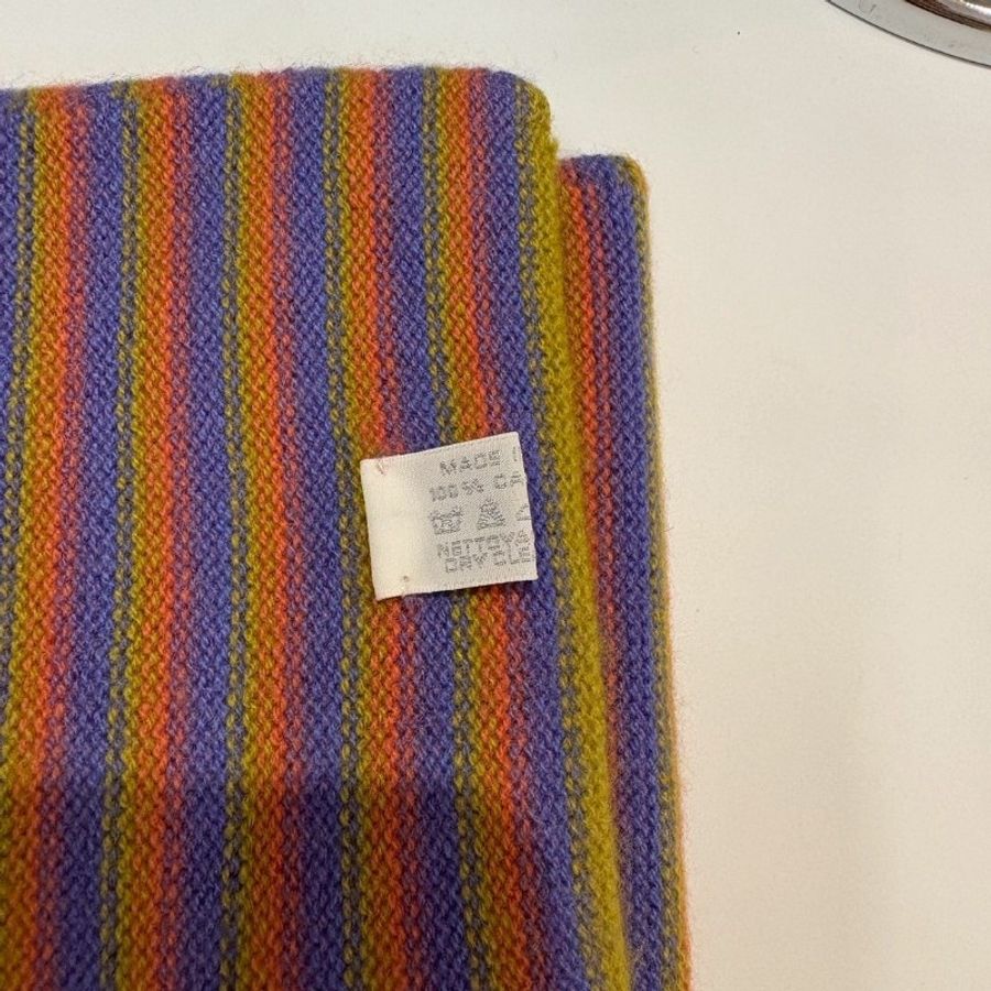 Hermes 紫橘黃橫條 cashmere 短圍巾-5