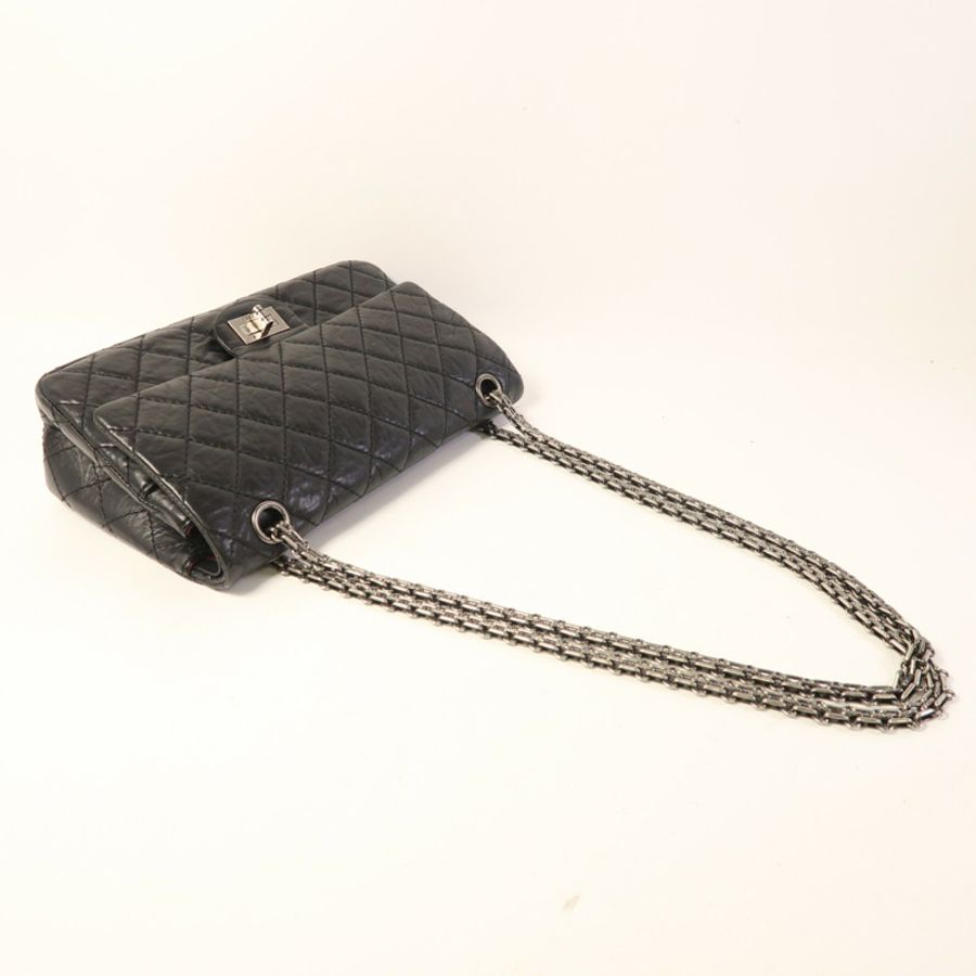 CHANEL 牛皮皮革2.55銀扣鏈帶肩背袋-7