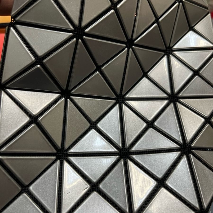 bao bao issey miyake 三宅一生 銀色水桶包-8