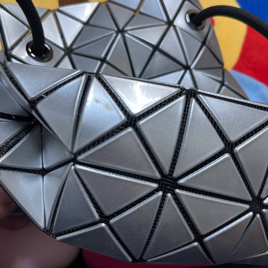 bao bao issey miyake 三宅一生 銀色水桶包-9