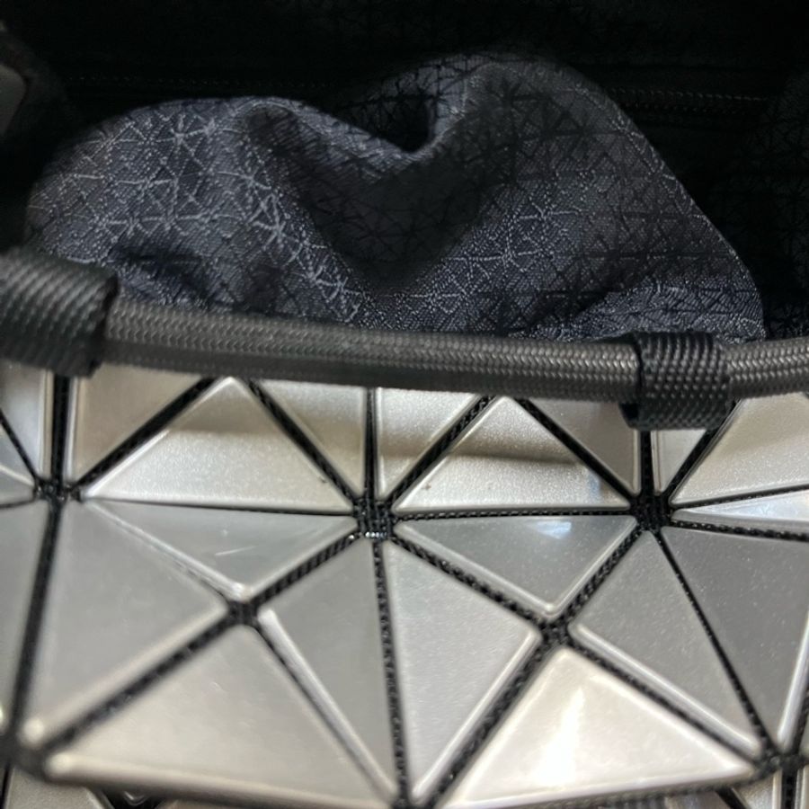 bao bao issey miyake 三宅一生 銀色水桶包-3