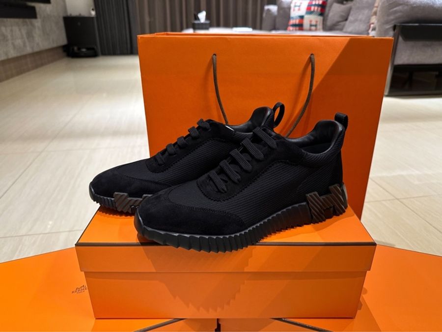 Hermes 全新 41號 So Black Bouncing sneaker-0