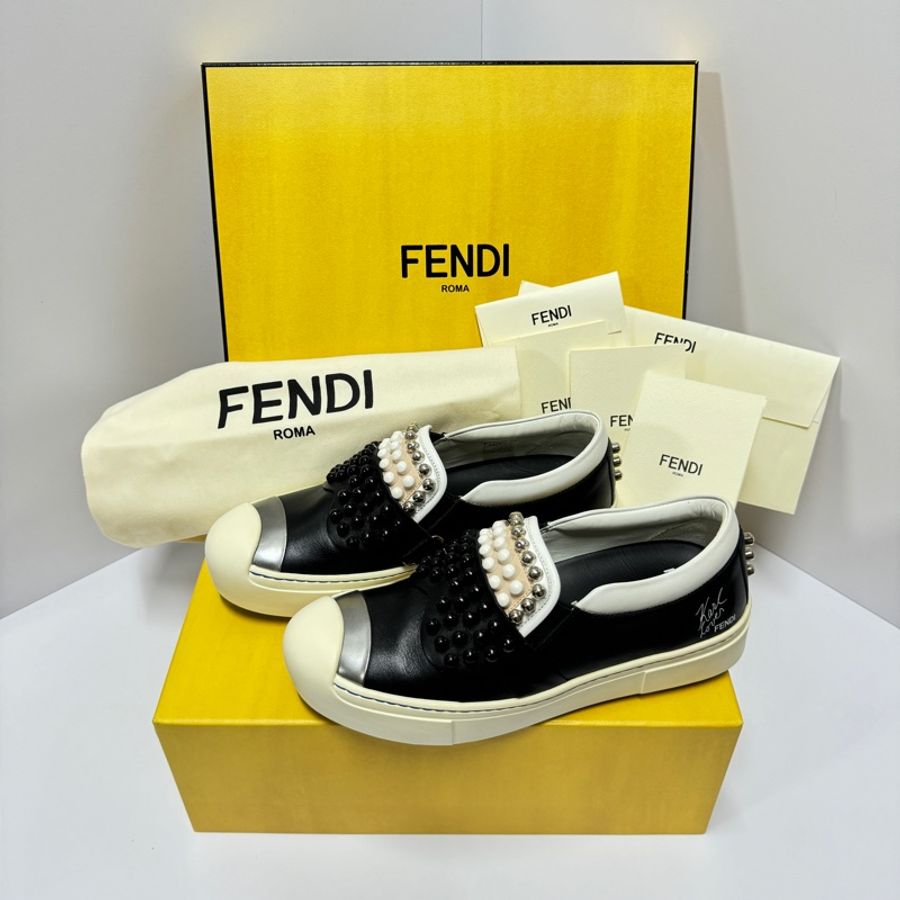 (全新品🎁) FENDI 老佛爺限量聯名款 尺碼35 專櫃37000!-12