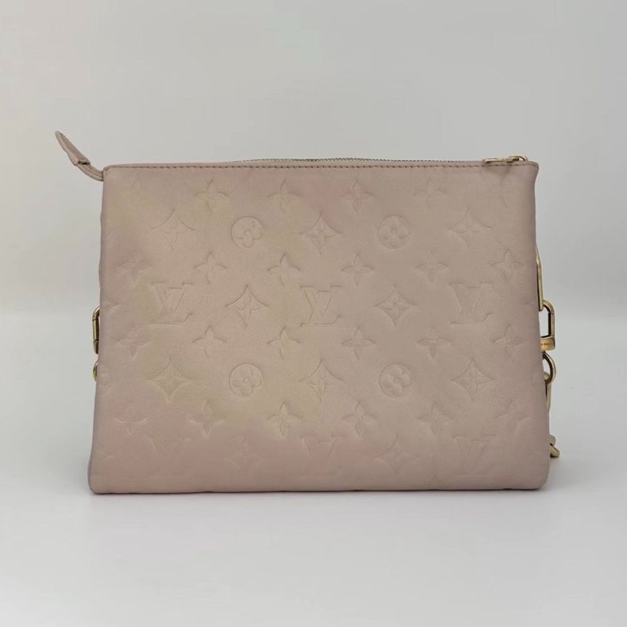LV 珠光蜜桃粉限定款coussin鏈條包 28*20*8 98新配件塵袋-4
