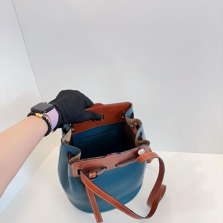 Loewe Lazo Bucket-5