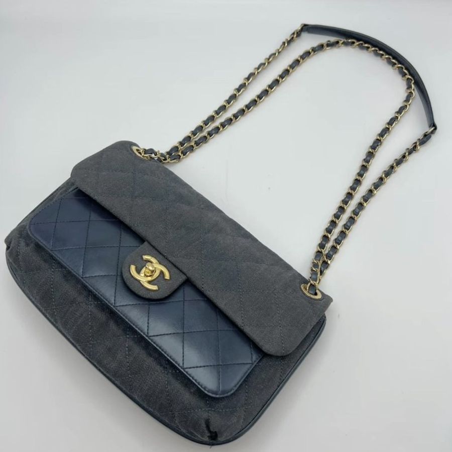 ️CHANEL 丹寧牛仔cf肩背斜背鏈條包 29*15*9 98新配件塵袋-1