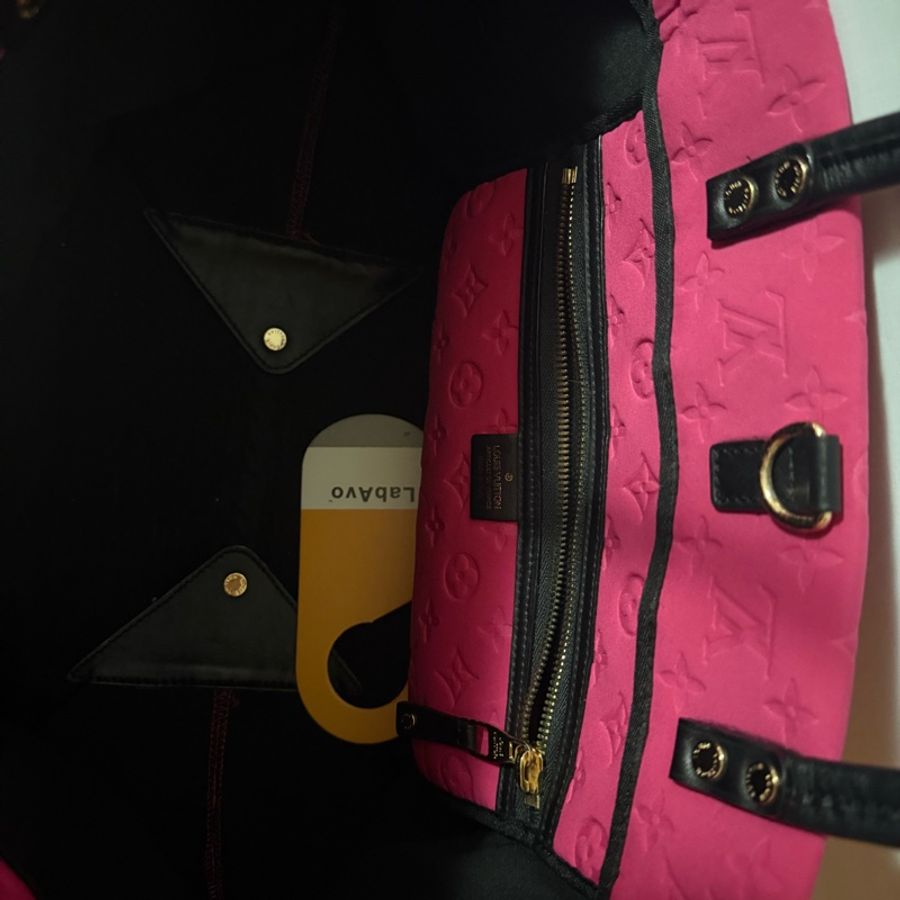 「Louis Vuitton Monogram Embossed Neoprene Scuba MM-0