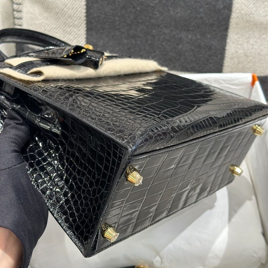 【精選天菜】HERMES 25CM KELLY 黑金 亮面鱷魚-6