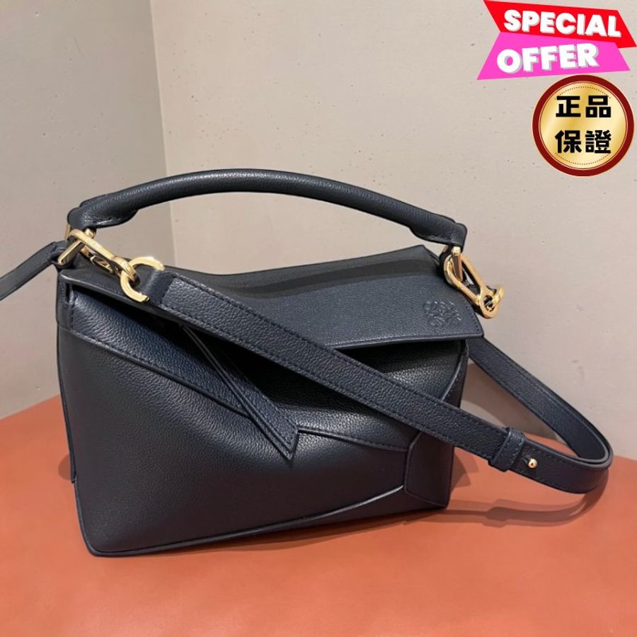 🎉新品好折扣✨Loewe 柔軟粒面小牛皮迷你 Puzzle Edge 包 黑色金釦-0