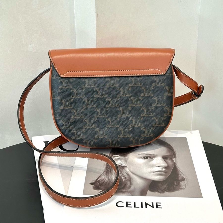 Celine Triomphe 焦糖色 牛皮 金扣單肩斜挎包郵差包馬鞍包-2
