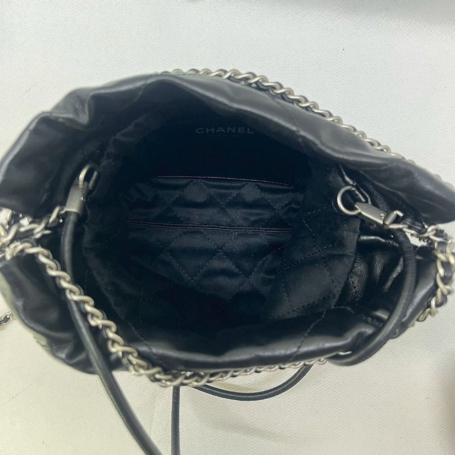 CHANEL MINI黑銀22包-4