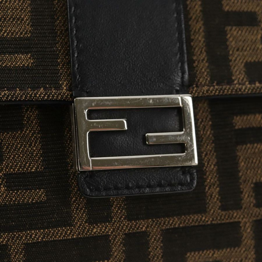 【日本直送】FENDI Zucca帆布法棍單肩包 黑色 棕色 銀色 正品 146069M-18