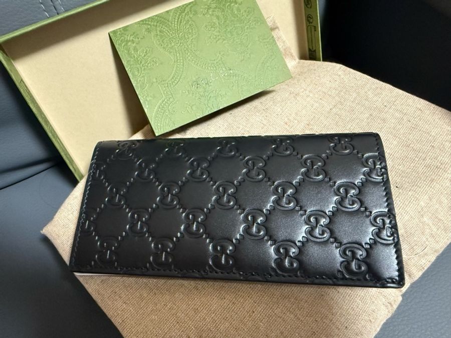 GUCCI 全新男用黑雙G印花真皮長夾 (黑)-3
