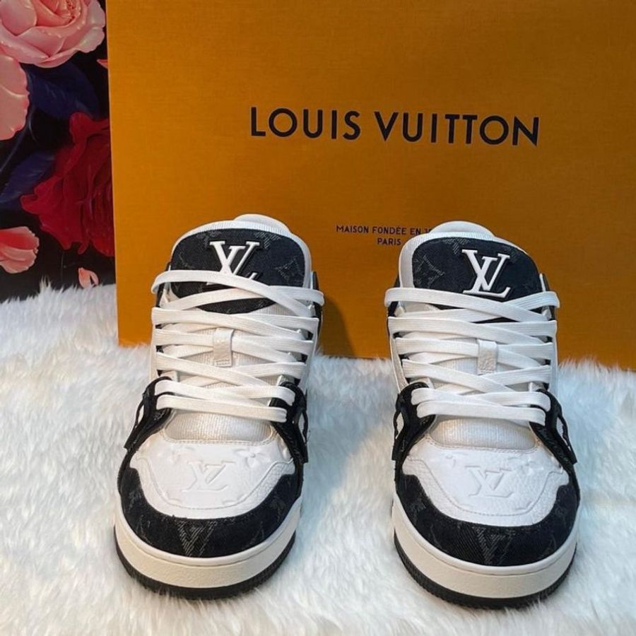 🚨 雙11最後倒數・今晚錯過等明年!【【LOUIS VUITTON LV 路易威登】Monogram 牛仔黑運動鞋(下單前須先私訊)-2