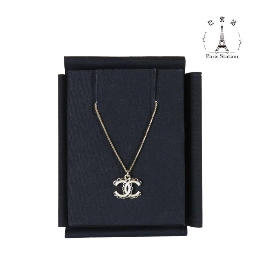 【巴黎站二手名牌專賣店】＊現貨＊CHANEL 香奈兒 真品＊白色亮片黑色半圓飾邊雙C銀項鍊-0