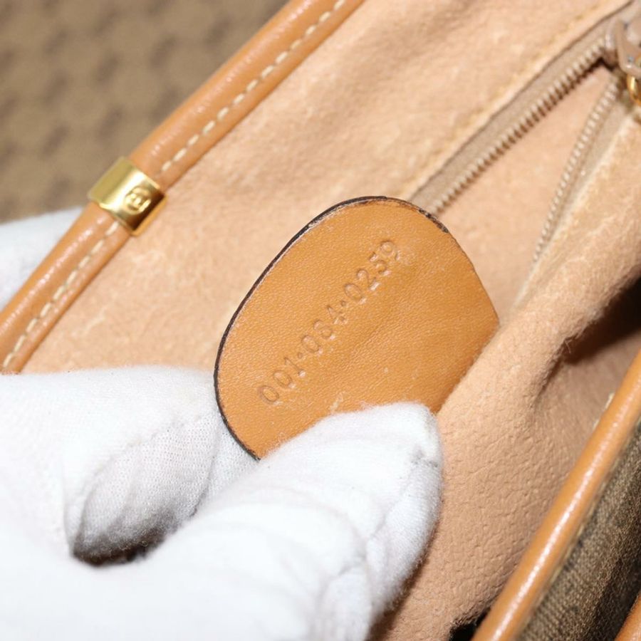 【日本直送】GUCCI Micro GG Supreme 單肩包 PVC 米色 金色 001 084 0259 正品 145987-11