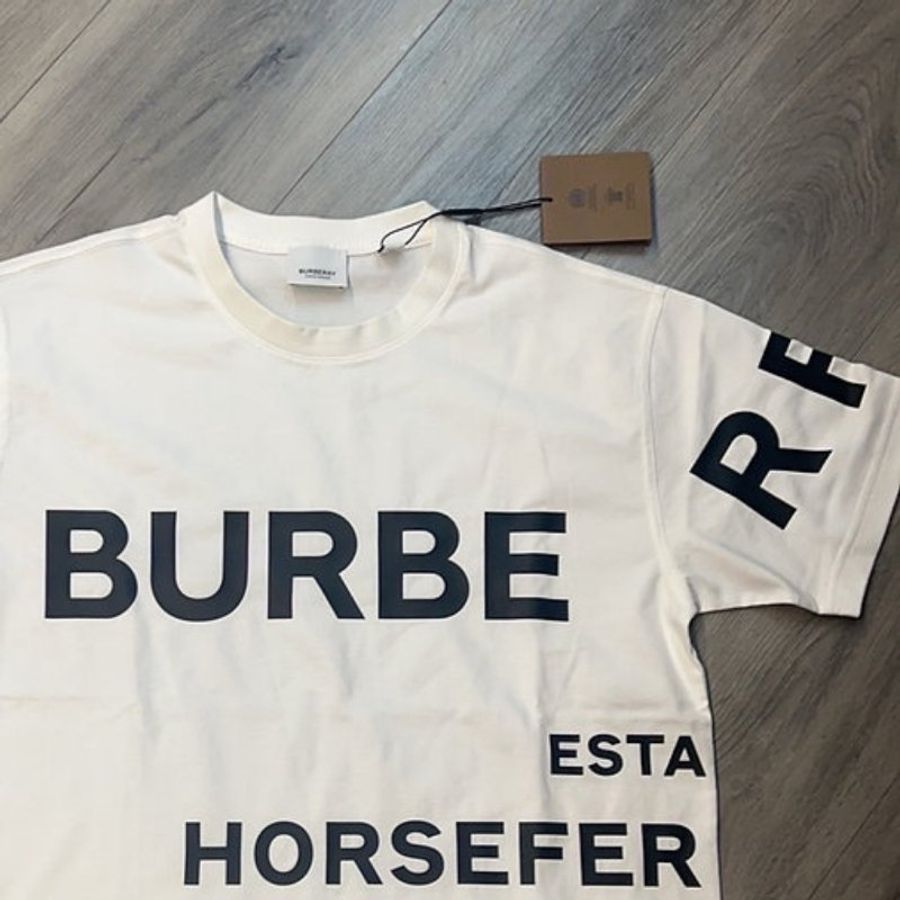💫 雙11年度回饋・最強優惠登場 💫 【BURBERRY-巴寶莉】Horseferry 印花棉質T恤 白(下單前須先私訊)-4