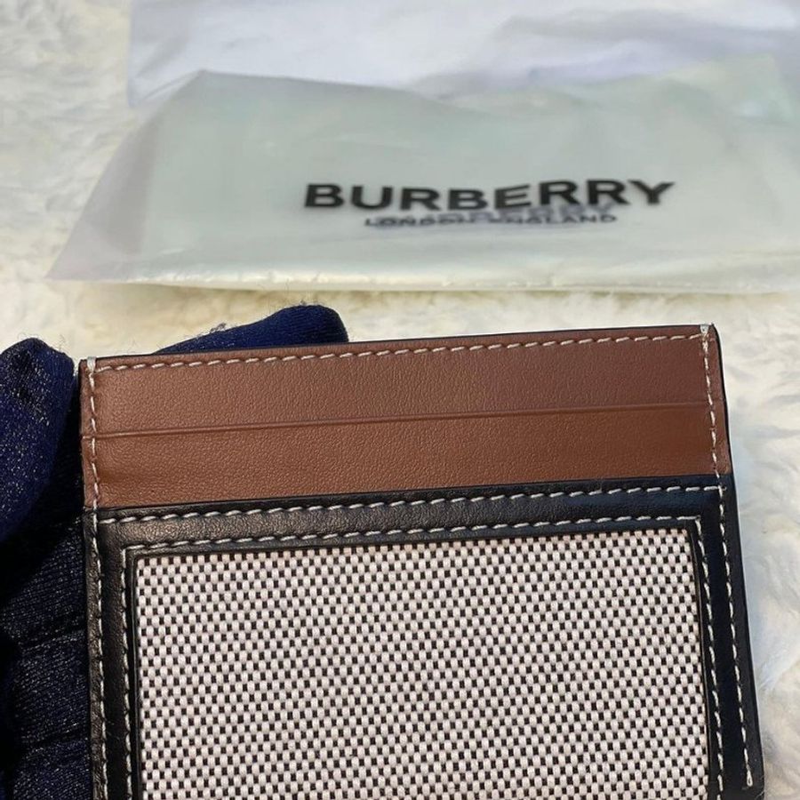 🤣 雙11到了,我的理智正式下線 💸【BURBERRY 巴寶莉】帆布卡片夾(下單前須先私訊)-1