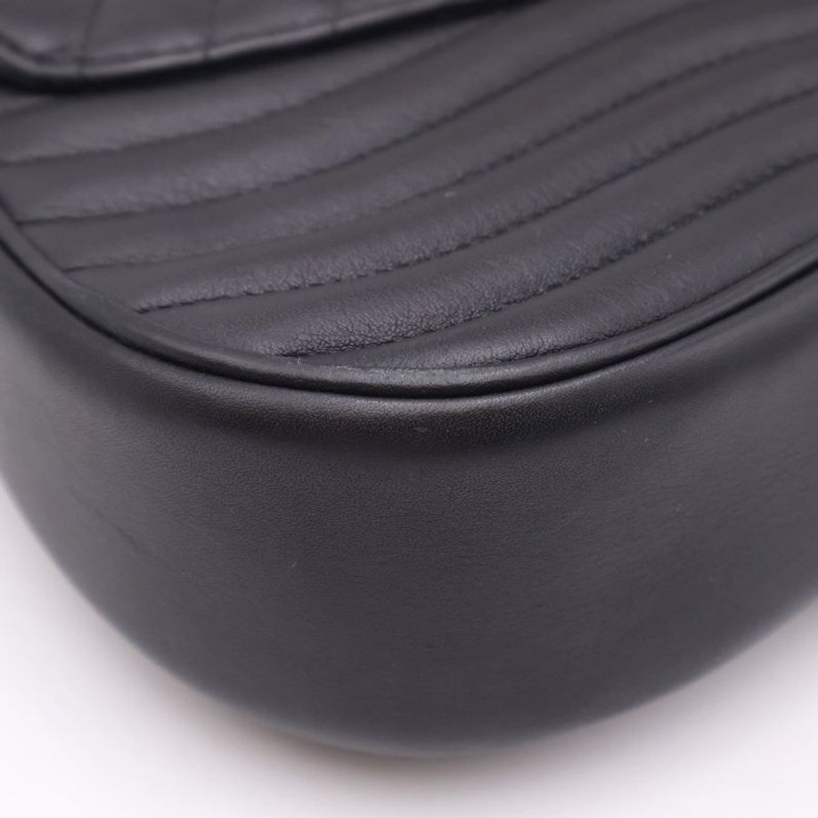 LOUIS VUITTON New mave - 彩色字母款-36