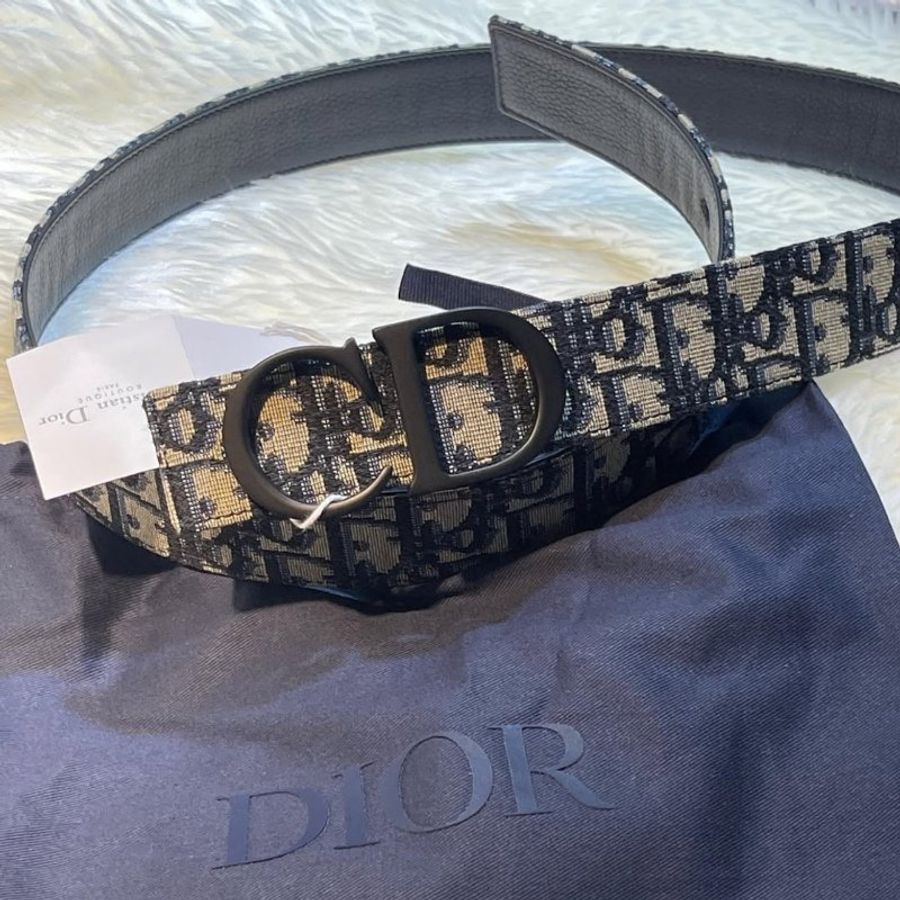 🔥 雙11全面開搶・全館折扣限時開啟!【DIOR 迪奧】經典CD LOGO Oblique緹花帆布牛皮皮帶 黑釦(下單前須先私訊)-1