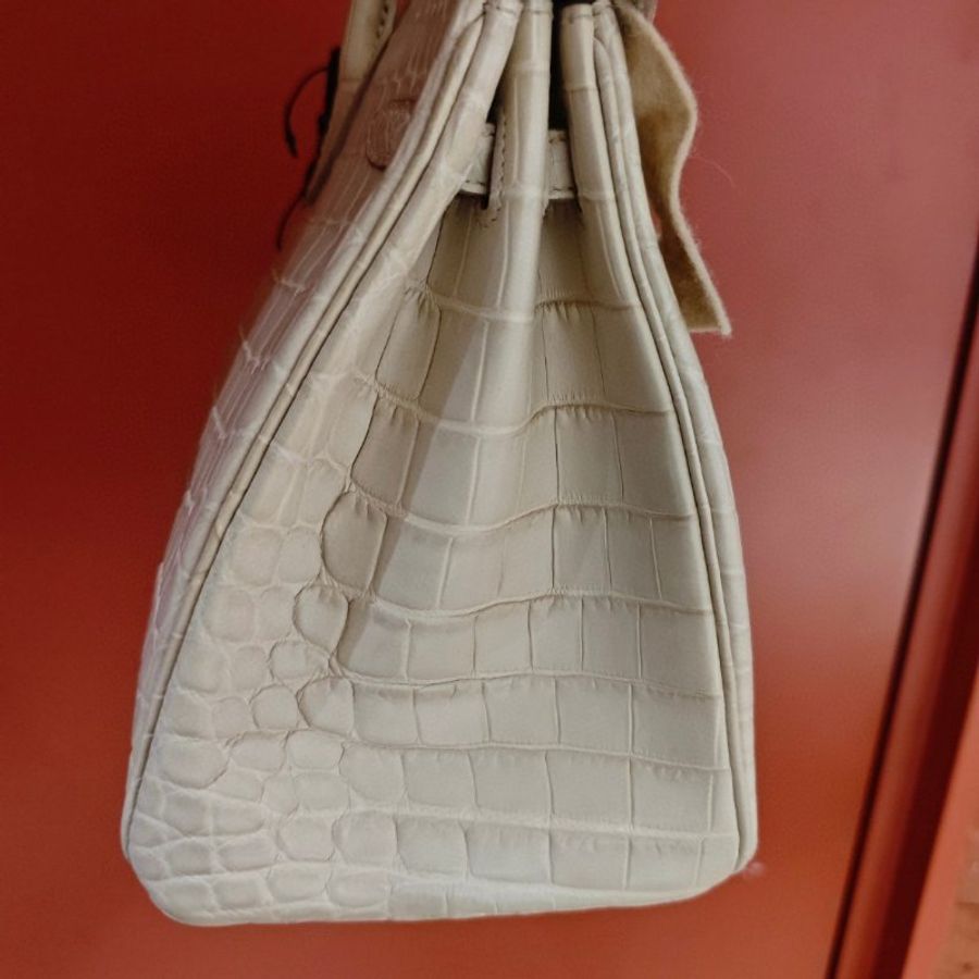 【極致天菜】HERMES BIRKIN 25 冰川白 霧面鱷  銀扣-1