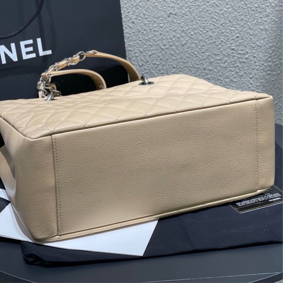 Chanel 米色牛皮荔枝皮 銀扣GST購物袋單肩包 身份卡17開,尺寸約34*24*12-6