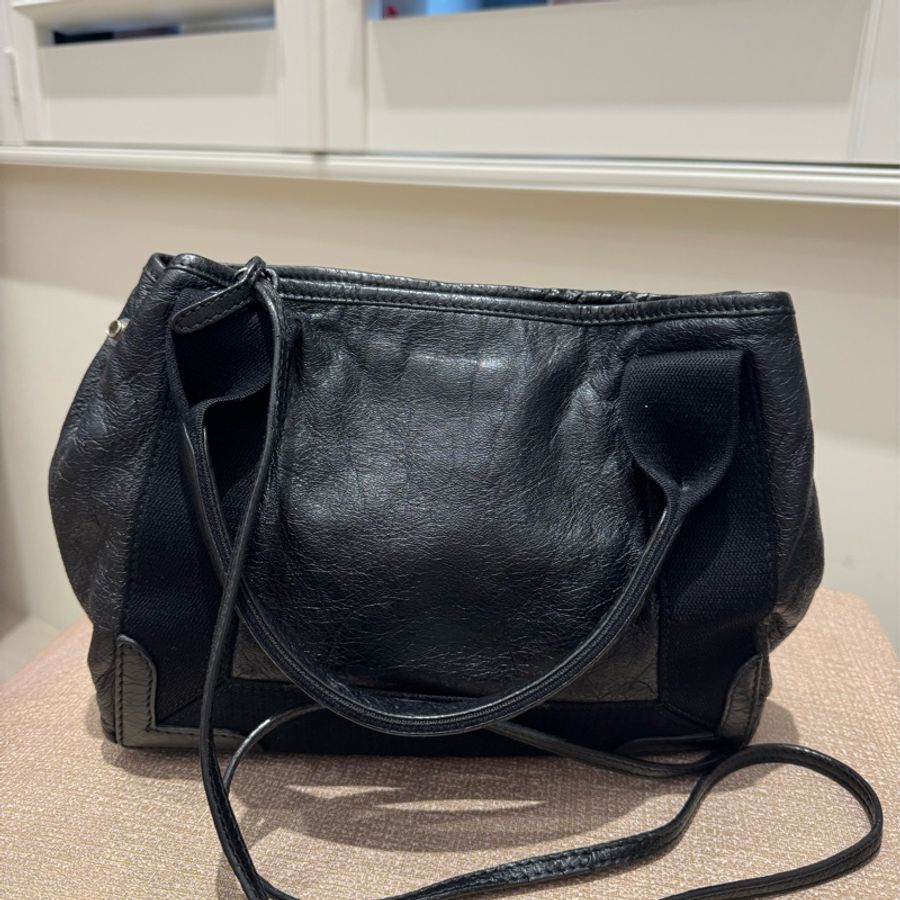 BALENCIAGA 斜揹包-1