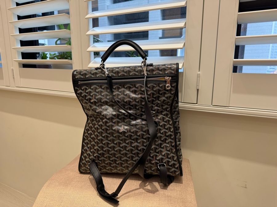 Goyard SAINT LEGER 中性雙扣翻 蓋折疊後背包(黑)-1