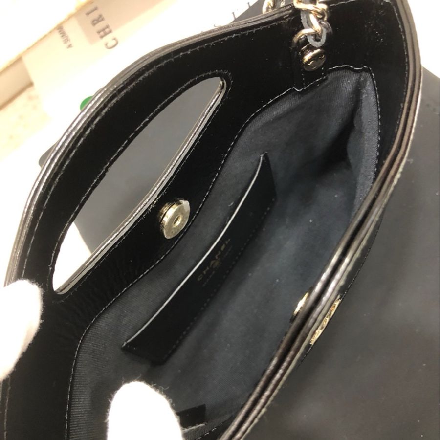 Chanel 黑金31bag Nano-2