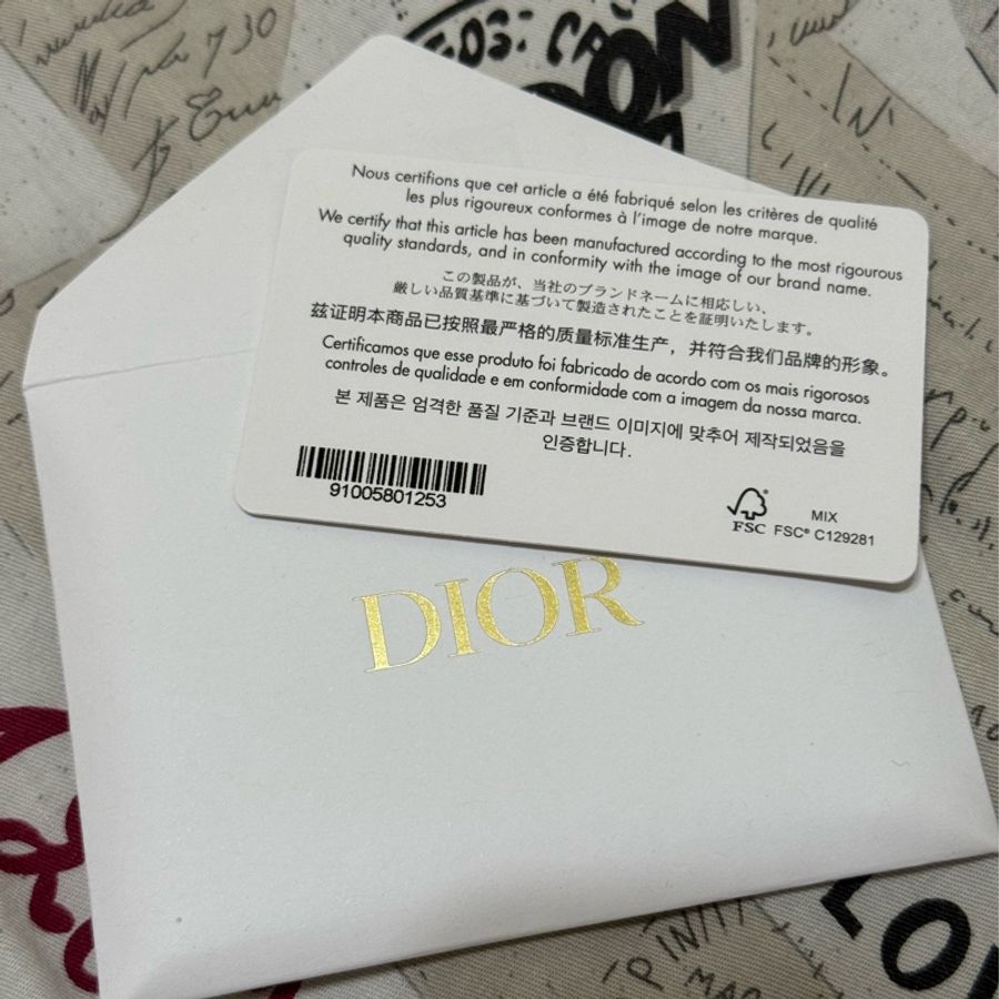 DIOR 白愛心刺繡LADY D-LITE-13