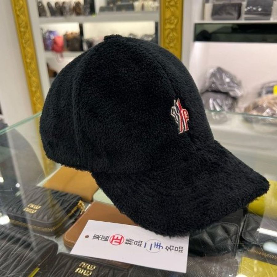 東區正精品㊣Moncler 黑色毛毛logo帽子棒球帽 RZ5799-3