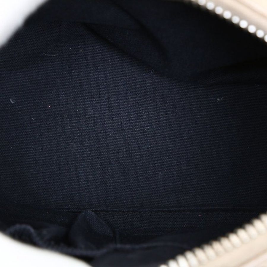 GIVENCHY ANTIGONA鑽石包Mini22奶茶色牛皮肩背包-3