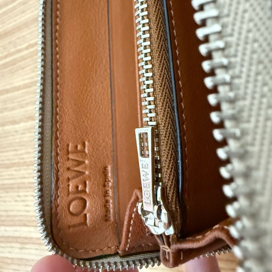 LOEWE Anagram 拉鍊長夾-4