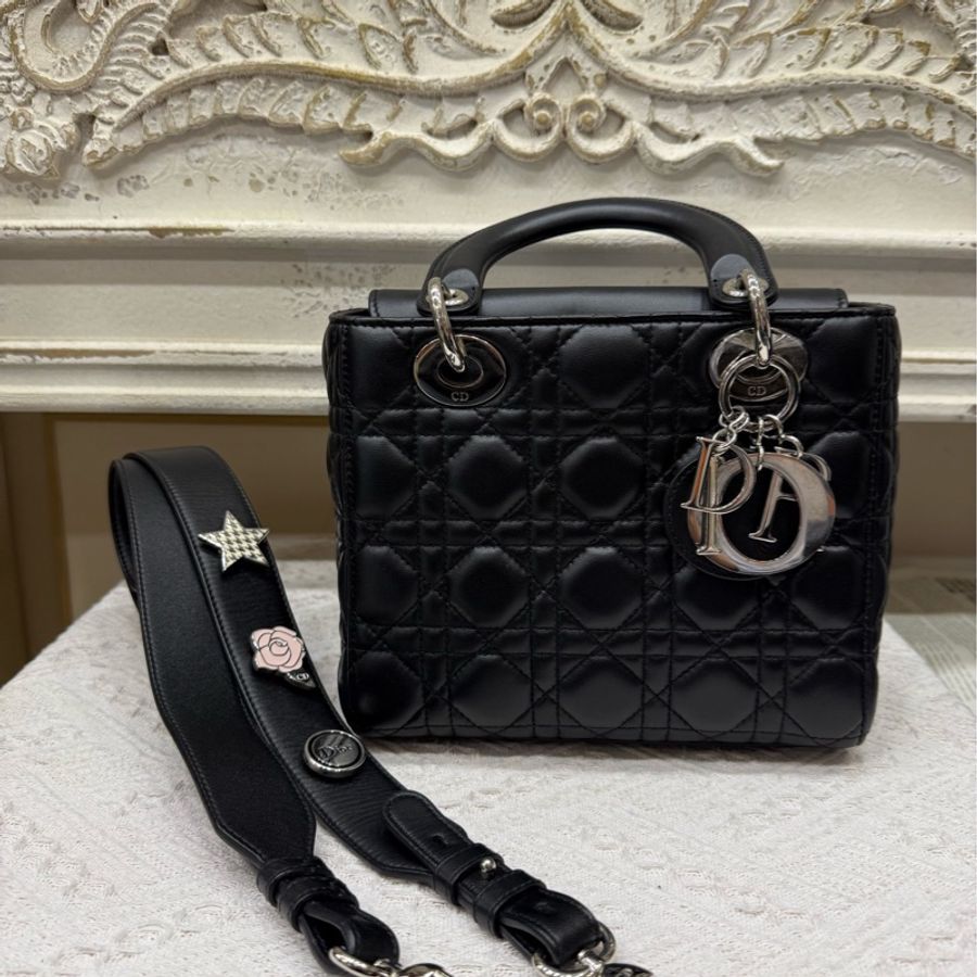 Dior 黑银四格戴妃 徽章肩带-1