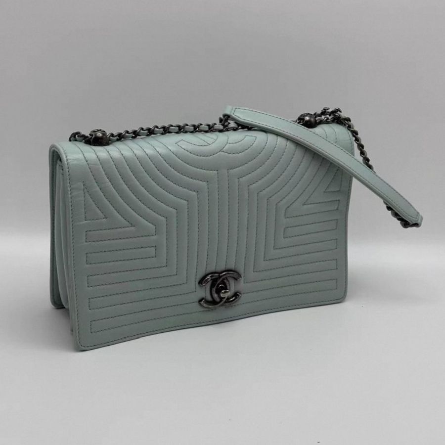 CHANEL 淡綠色銀扣迷宮幾何肩背斜背鏈條包25*16*3.5 98新配件塵袋-1