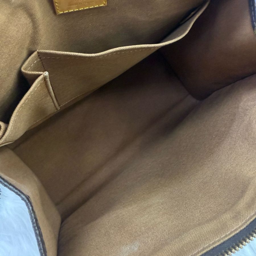 Louis Vuitton Popincourt Handbag-17