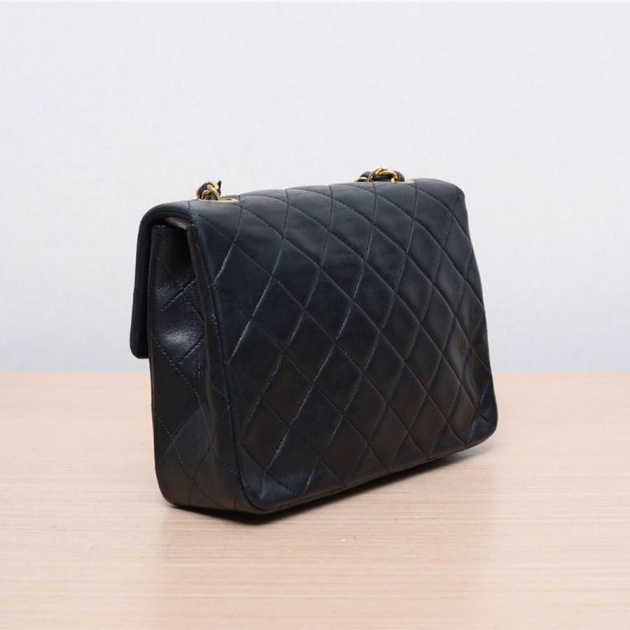 CHANEL 中古黑金羊方胖子20黑色1開肩背包-3